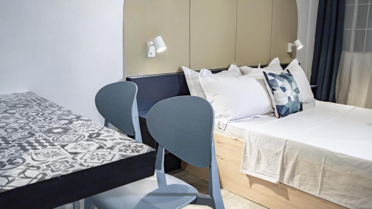 Hive Manila And 400 Mbps - Gallery Apartment *